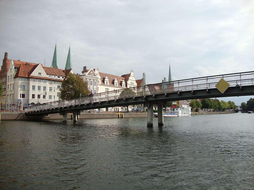 Hotel An Der Marienkirche Lübeck Exteriör bild